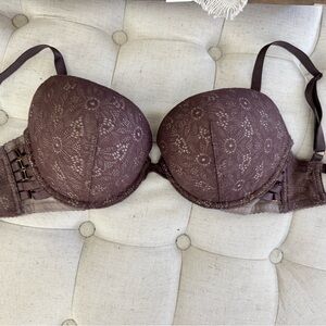 Victorias Secret 34DD bra